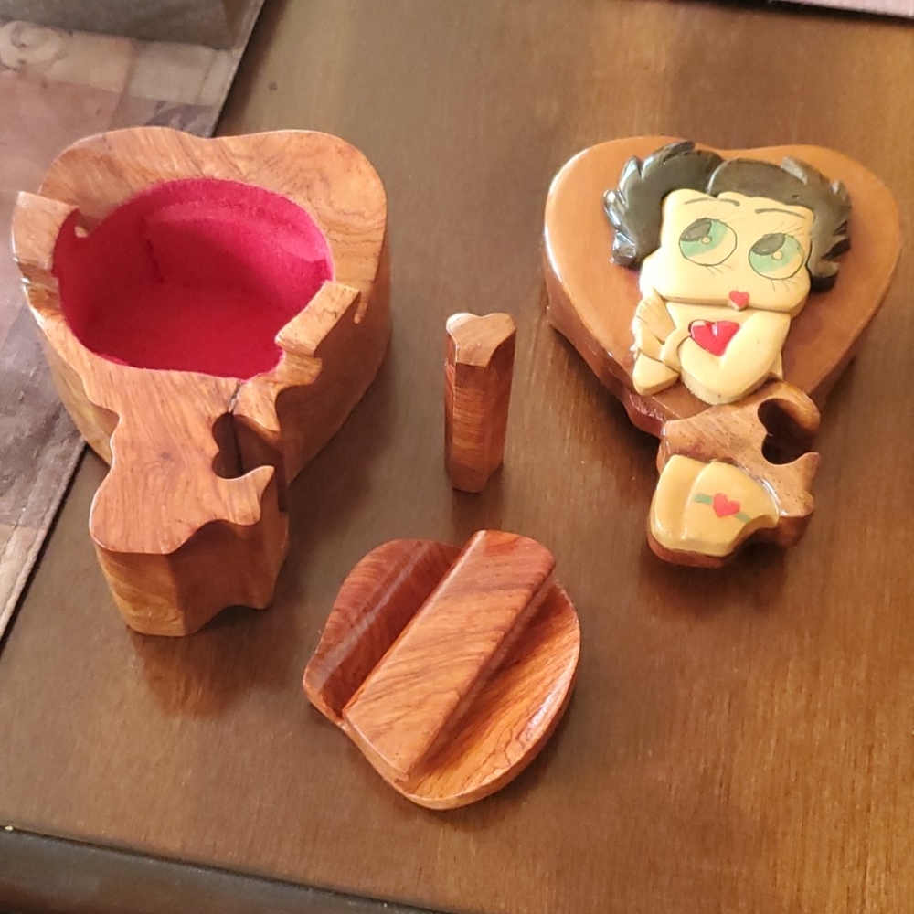 Betty Boop puzzle trinket Box